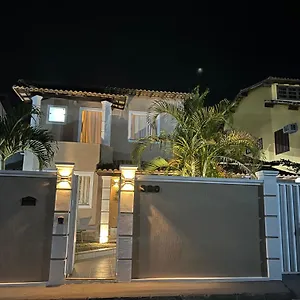 Casa Com Piscina, Churrasqueira E Ar Condicionado Em Cabo Frio